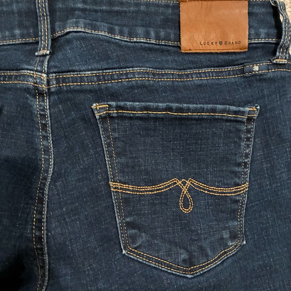 Lucky Brand Jeans Women’s 28 Dark Blue Lolita Boot Cut LIKE NEW! - Picture 6 of 8